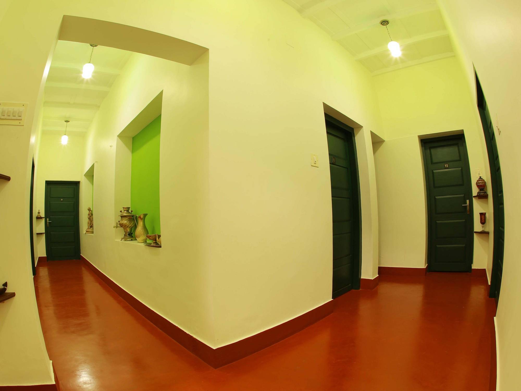 Bed and Breakfast Elphinstone Residency Коччи Экстерьер фото